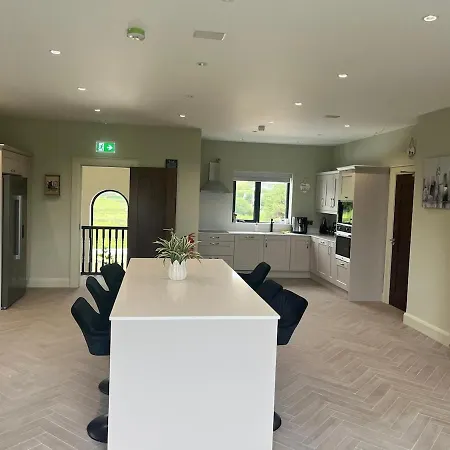 Ocean Breeze 度假居 *