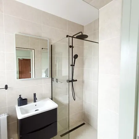 بيت للعطل Ocean Breeze 1 *